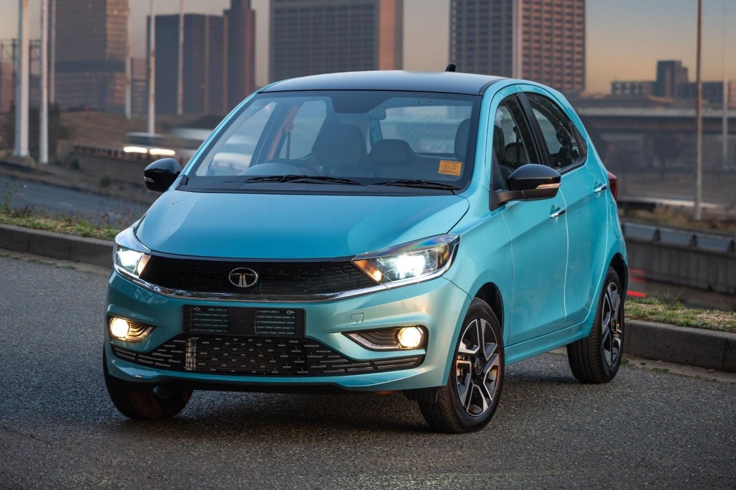 Tata Tiago gives great rival Renault Kwid bloody nose in sale race