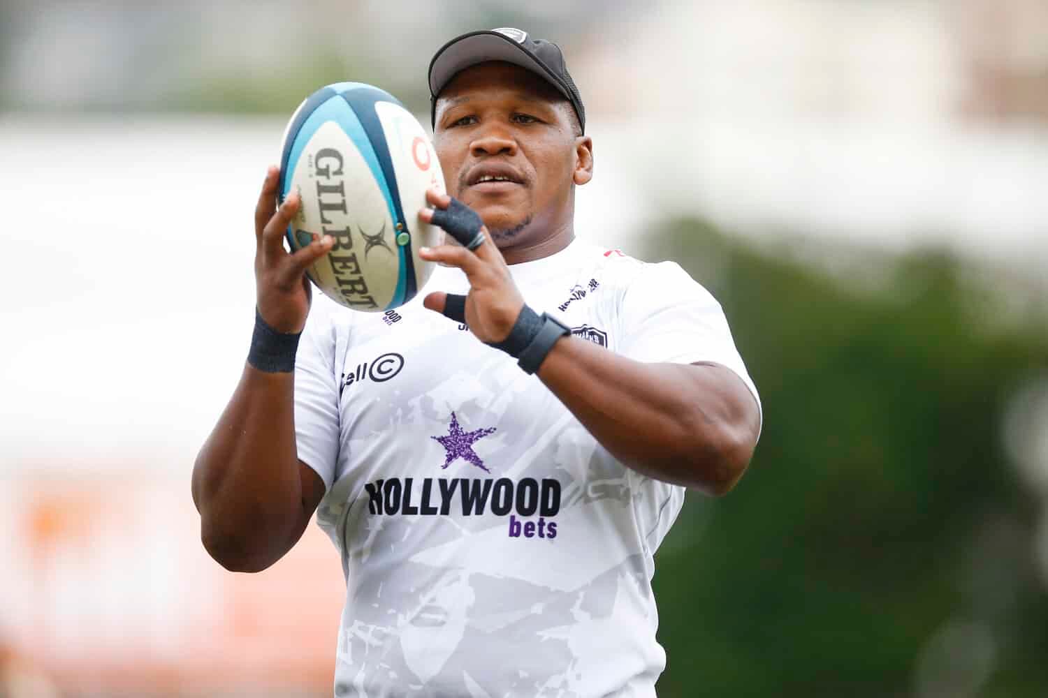 Bok hooker Mbonambi in hot water with the Sharks