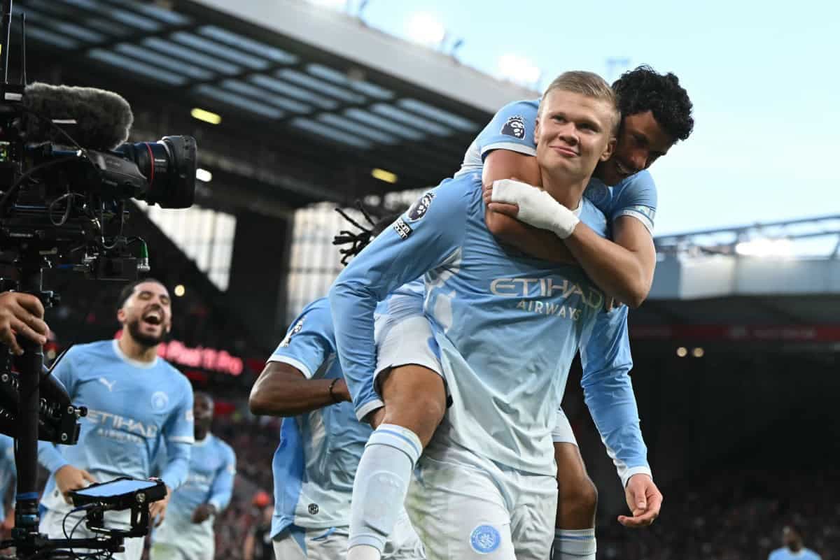 Man City shrug off uncertain future to beat 10-man Liverpool