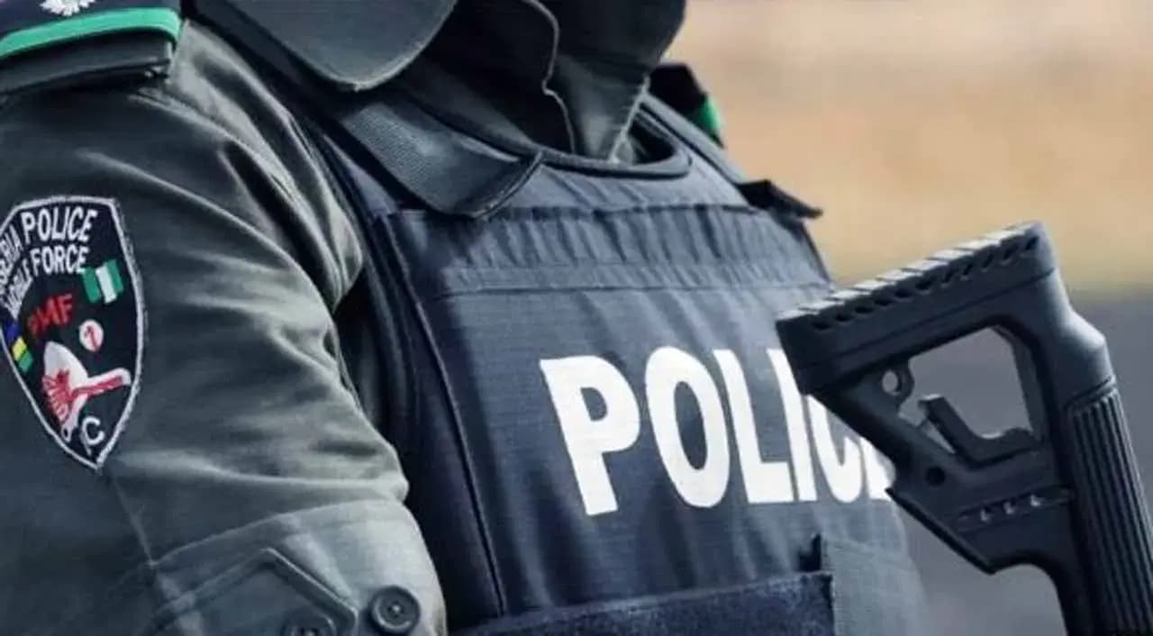 Police launch manhunt for driver, conductor over attempted murder, rifle snatching