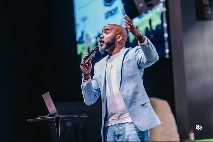 Banky W becomes ordained pastor in US
