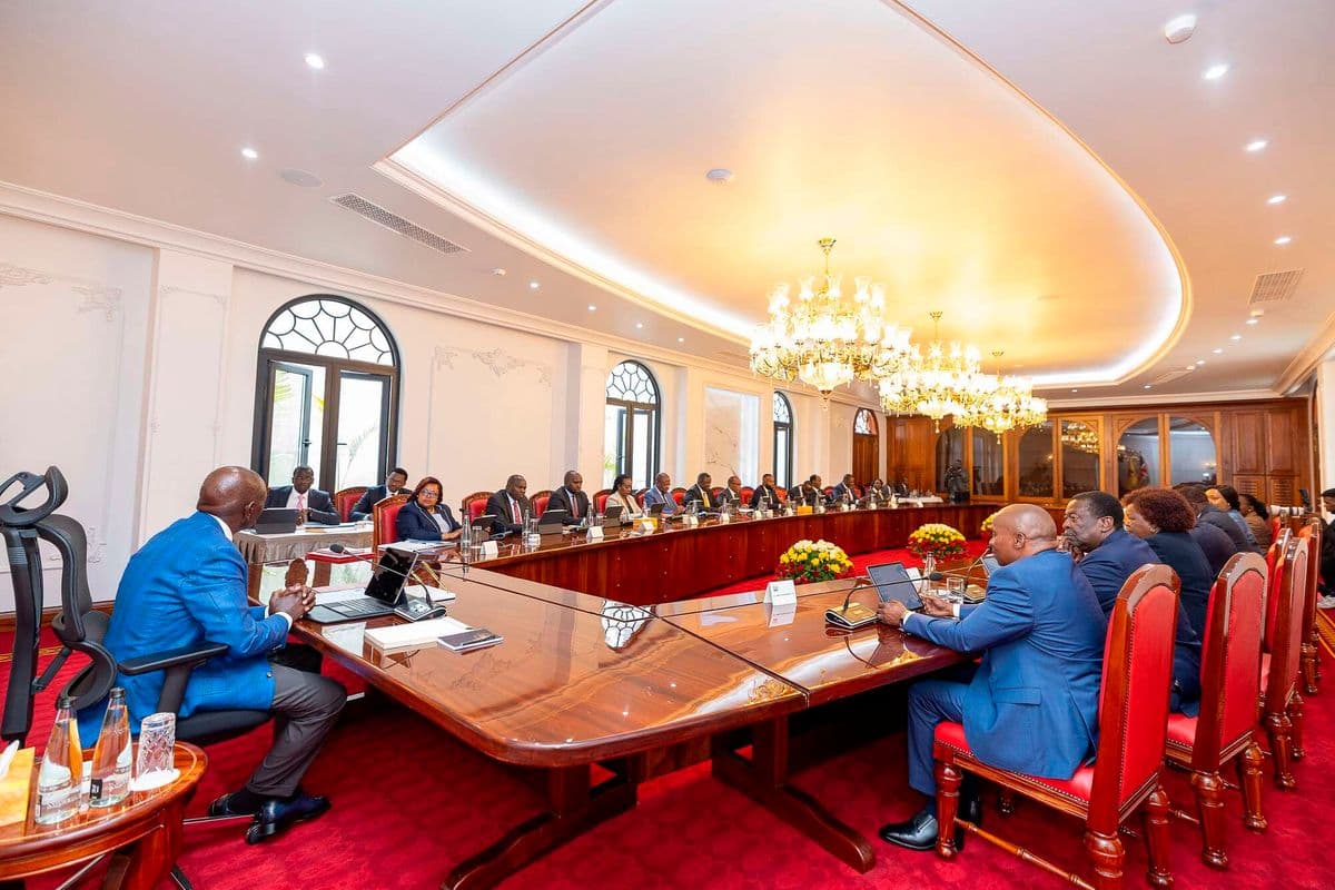 PREMIUM Relief for suppliers as Cabinet approves pending bills payout Government targets suppliers owed Sh50 million or less after reviewing 115,617 claims. Business 1 hour ago Listen