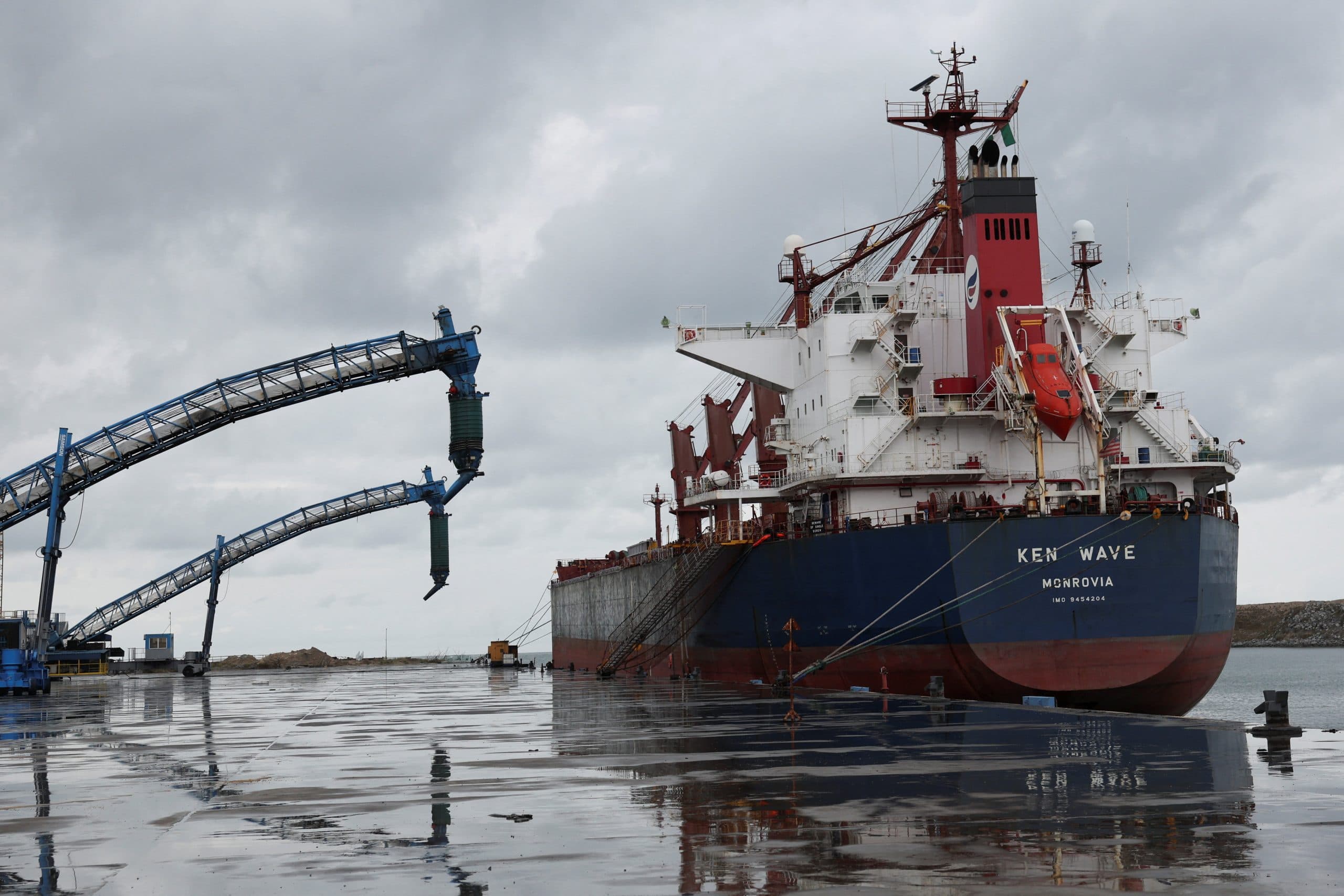 Grey hair, black gold: Nigeria’s oil industry calls back retirees as skills pipeline falters