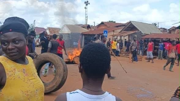 KMA demolition exercise at Asafo turns violent as squatters attack officials