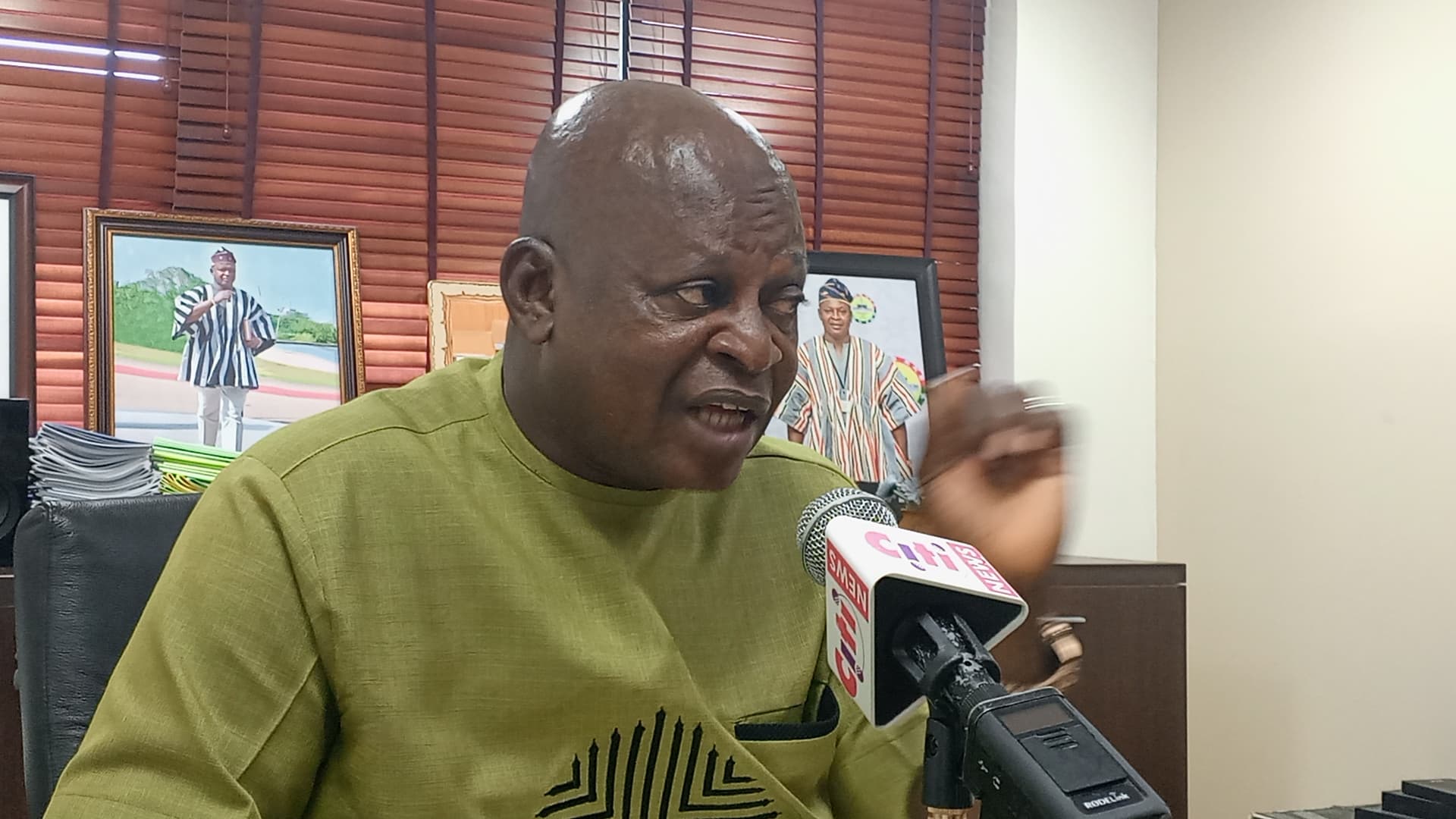 Transport Minister moves to reduce container clearance delays at Tema port