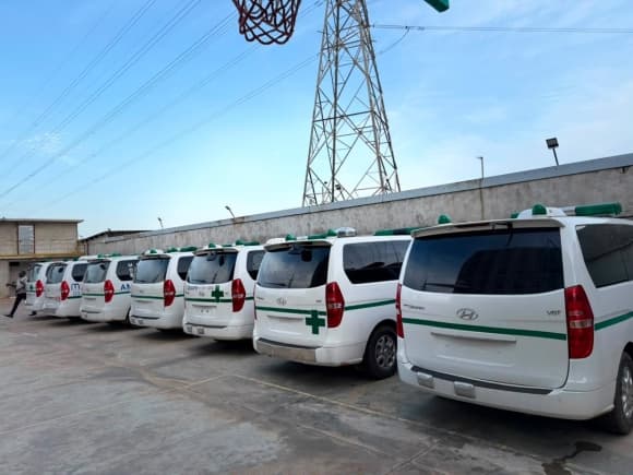 Sentuo Group, Eezzy Foundation donate 10 ambulances to Ghana Police Service to strengthen emergency response