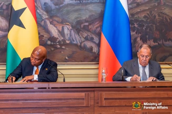 Ghana, Russia sign visa waiver agreement for diplomatic, service passport holders