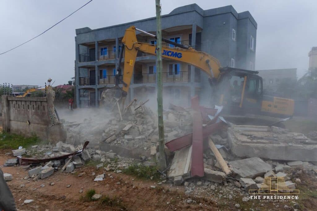 Photos: Flood Mitigation Task Force begins phased dredging, demolition exercise in Accra