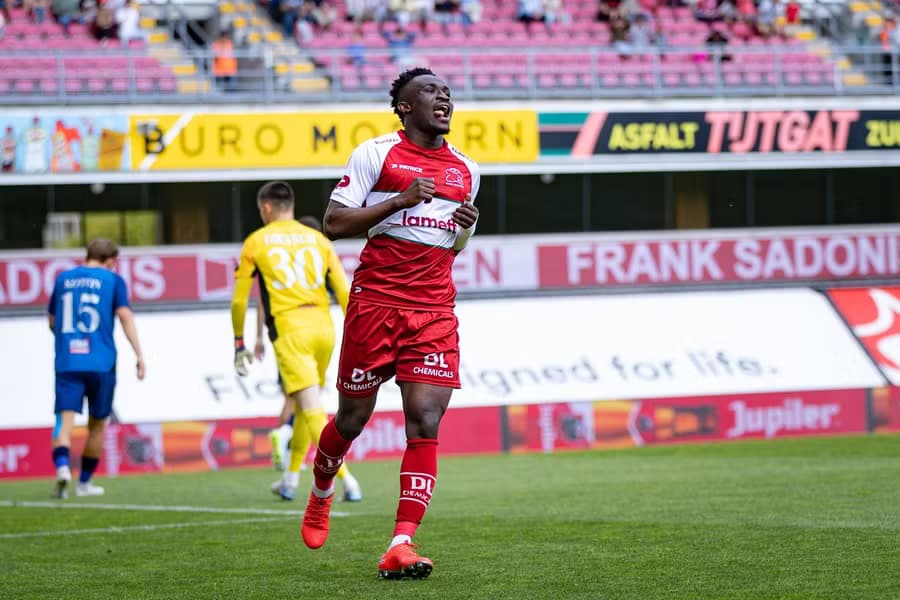 Ghanaian winger Joseph Opoku nears Swansea City move