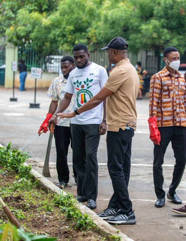 Deputy Lands Minister Sulemana Yusif joins Ministry staff in government-declared national clean-up exercise