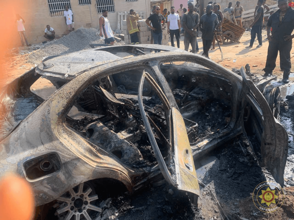 Fire destroys vehicle at Nungua Buade