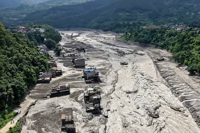 Collapsed glacier likely caused deadly Nepal-Tibet floods, scientists say