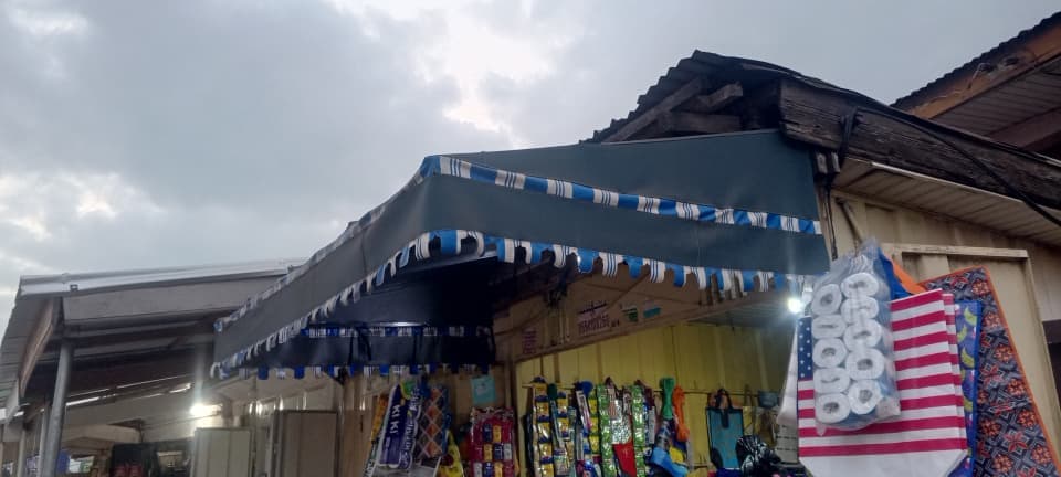 KMA orders removal of unauthorized canopies, awnings at shop frontages in Kumasi