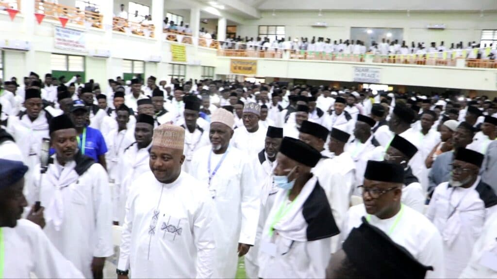 Ahmadiyya elders urged to lead moral crusade in digital age, warns against rising religious tensions
