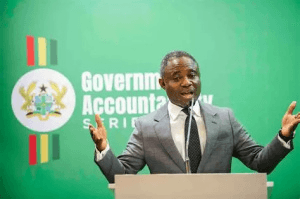 Health Minister gives newly recruited health professionals August 20 reporting deadline