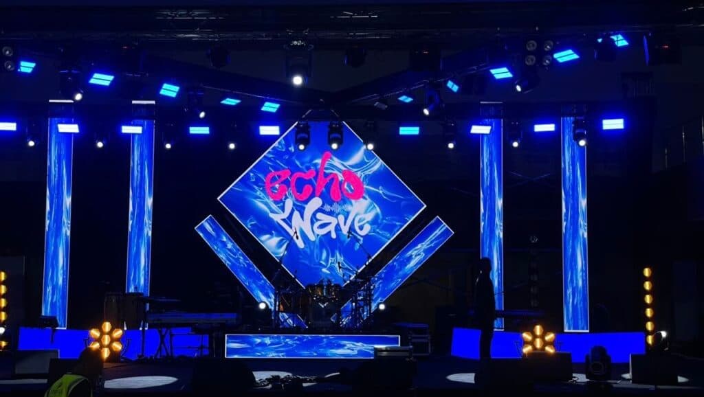 EchoWave earns praise for sound quality at 10th Women in Worship
