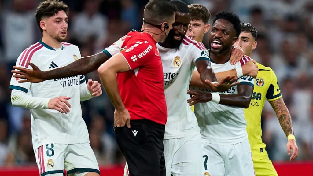 OFFICIAL: Vinicius will miss El Clásico, suspended four games