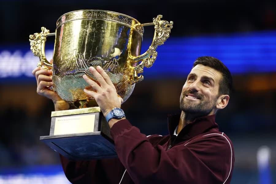 Djokovic claims 102nd title of career with China Open win