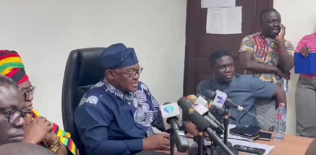 Teachers suspend strike after reaching agreement with government