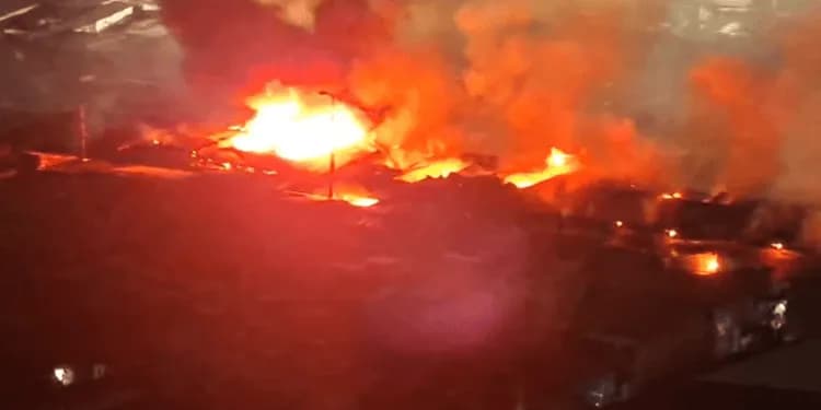 Government promises support for Kumasi Central Market fire victims