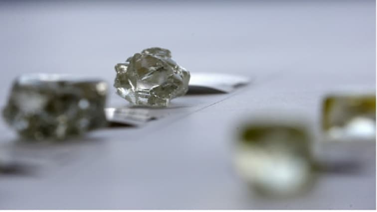 Botswana says Anglo has picked De Beers preferred buyer