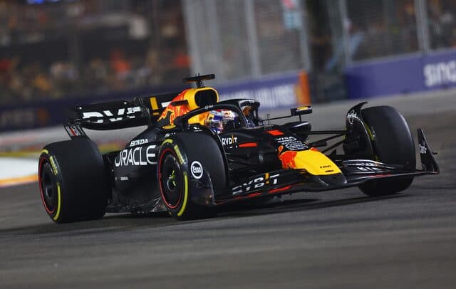Verstappen claims first pole of season at Bahrain GP in Malaysia