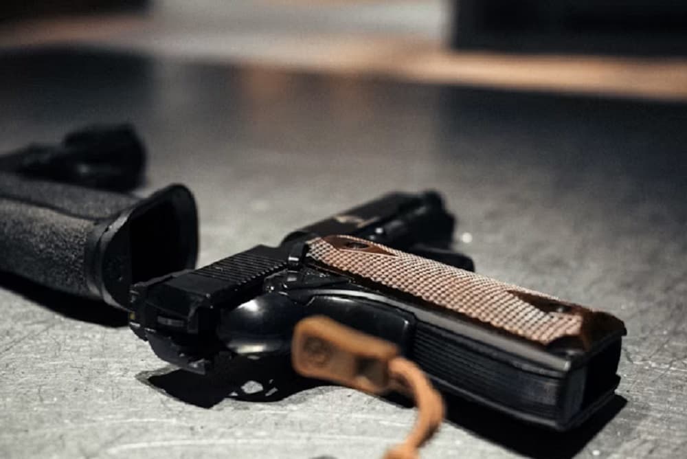 Police foil planned CIT heist, rifles seized, manhunt launched