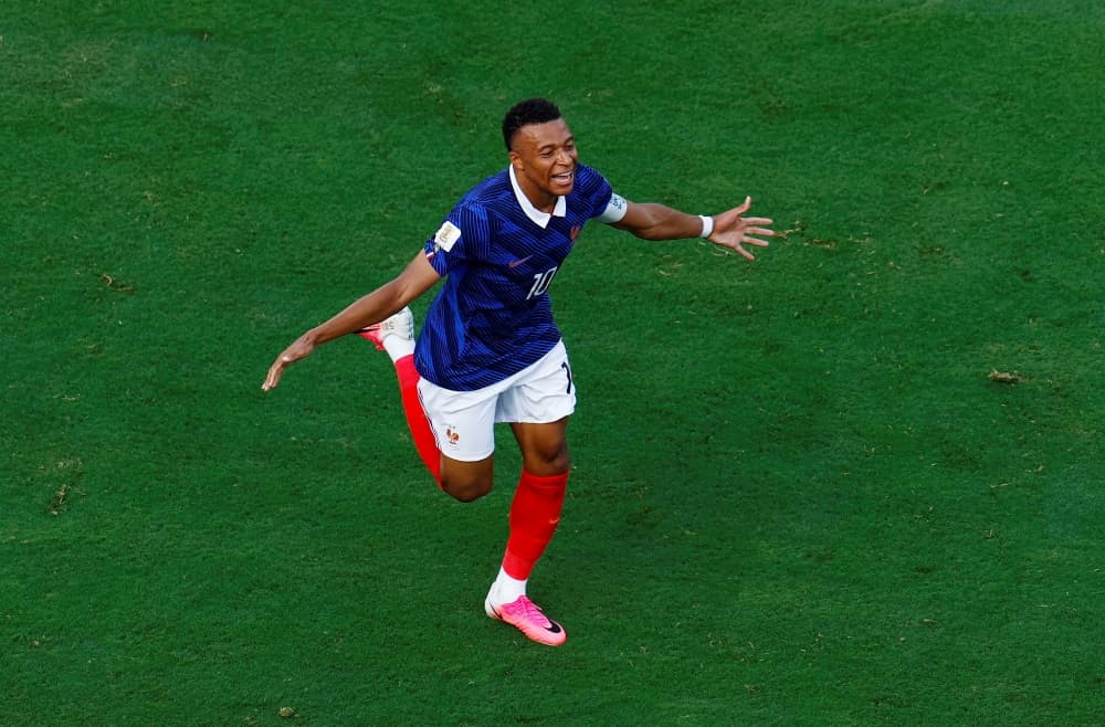 France’s Mbappe becomes World Cup’s all-time top scorer
