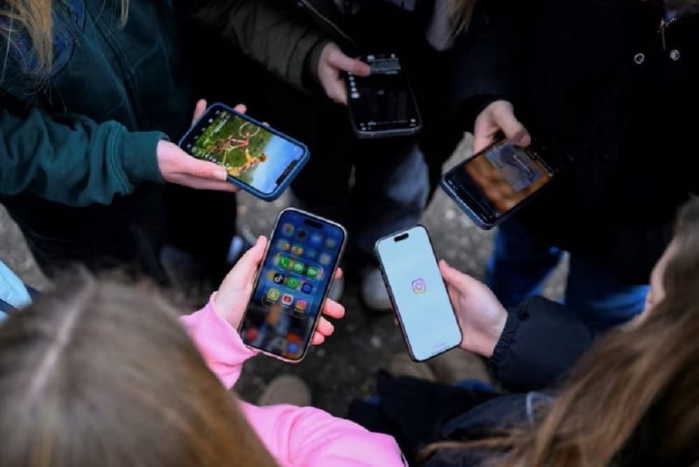 European Union to limit young children’s access to social media