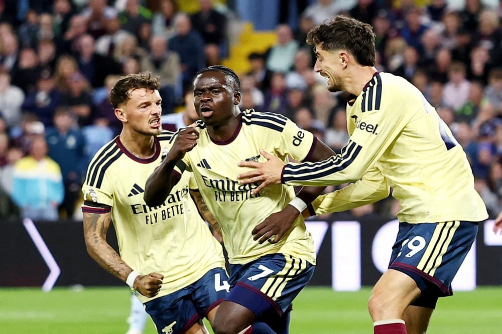 Saka earns Arsenal narrow victory at troubled Villa