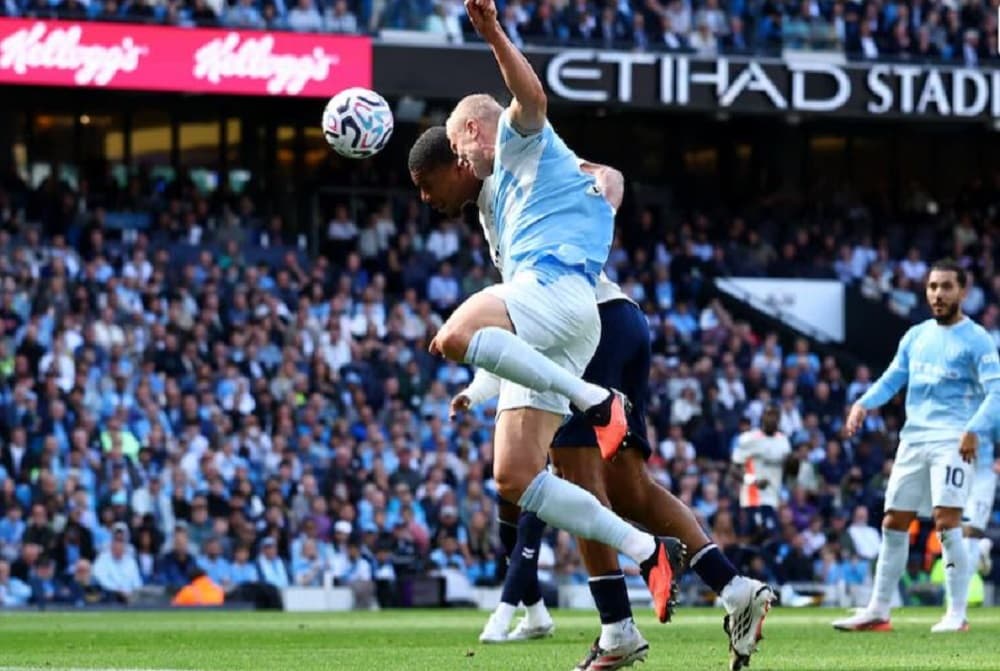 Man City make it three wins in a row, Palace earn first points