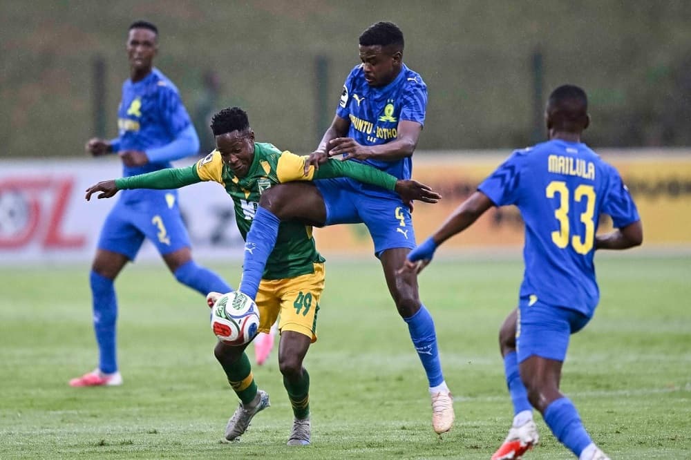 Sundowns edge Arrows 2-1 to go top of the log