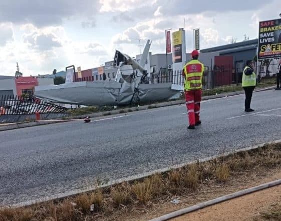 Light aircraft crash triggers secondary vehicle accident in Midrand