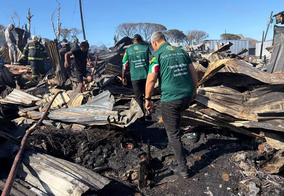 Blaze at Hout Bay leaves about 400 people displaced
