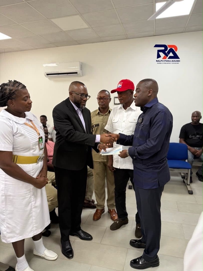 Ralph Poku-Adusei donates GH¢100,000 to Bekwai Municipal Hospital for essential medical equipment